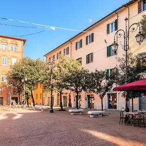 https://hostly-la-pera-suite-apartment-2br-town-center.it-tuscanyhotel.com