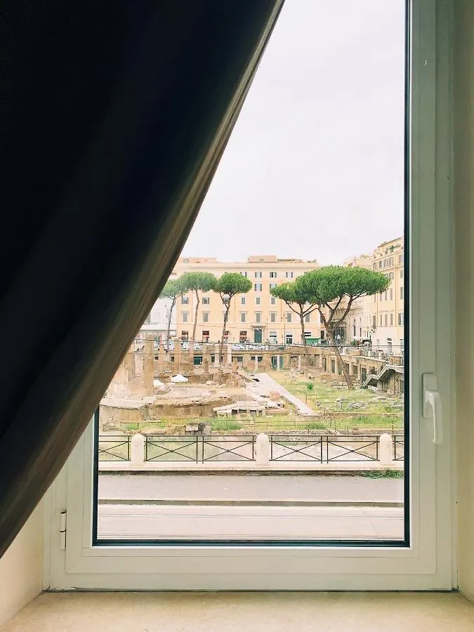 Little Queen Suite Rome 3*,