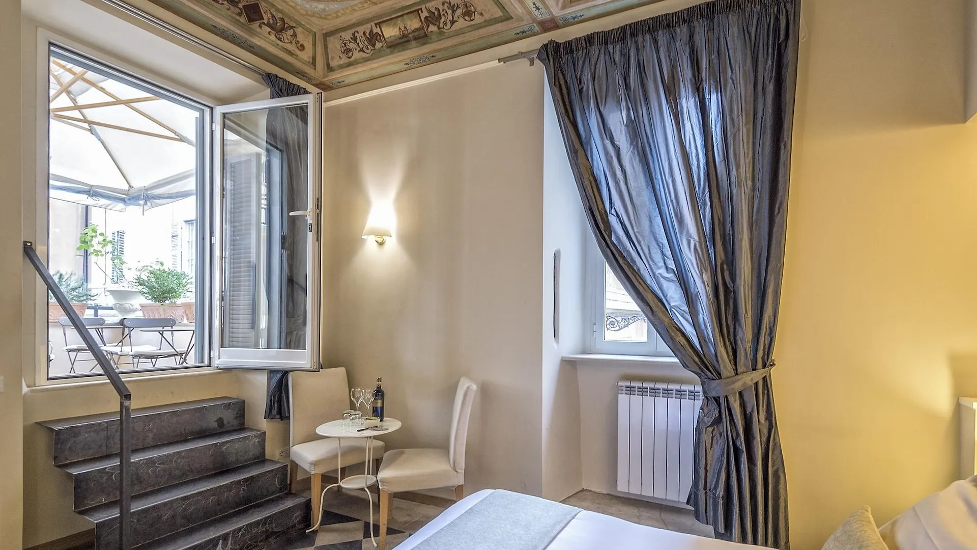 *** Bed & Breakfast Little Queen Suite Rome Italy