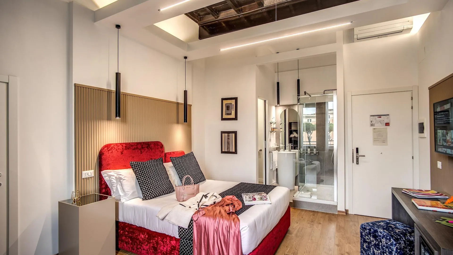 *** Bed & Breakfast Little Queen Suite Rome Italy
