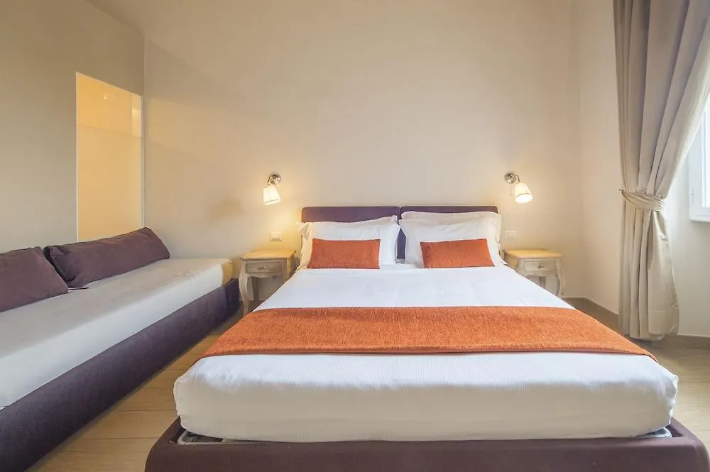 *** Bed & Breakfast Little Queen Suite Rome Italy
