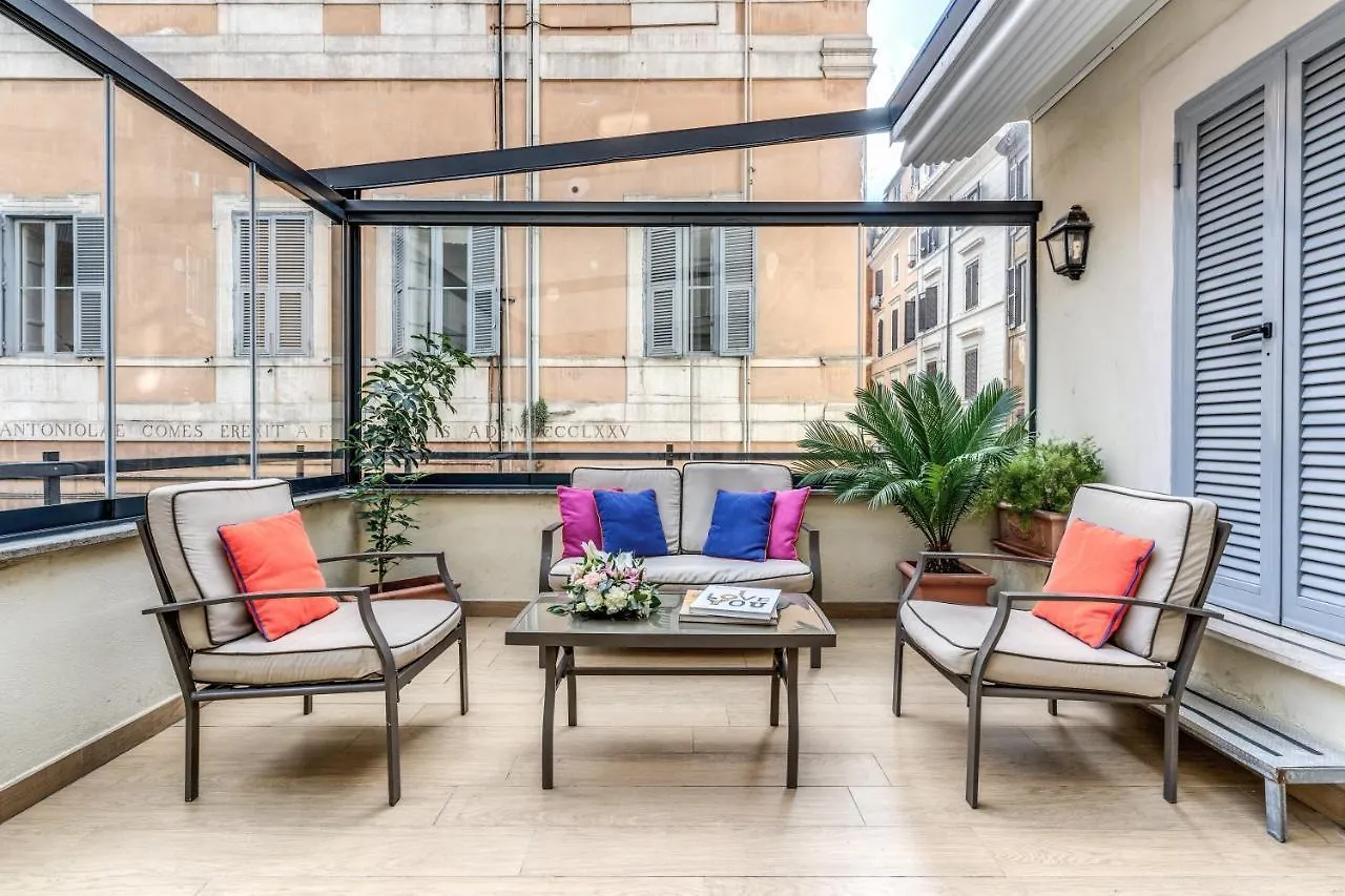 Little Queen Suite Rome Italy