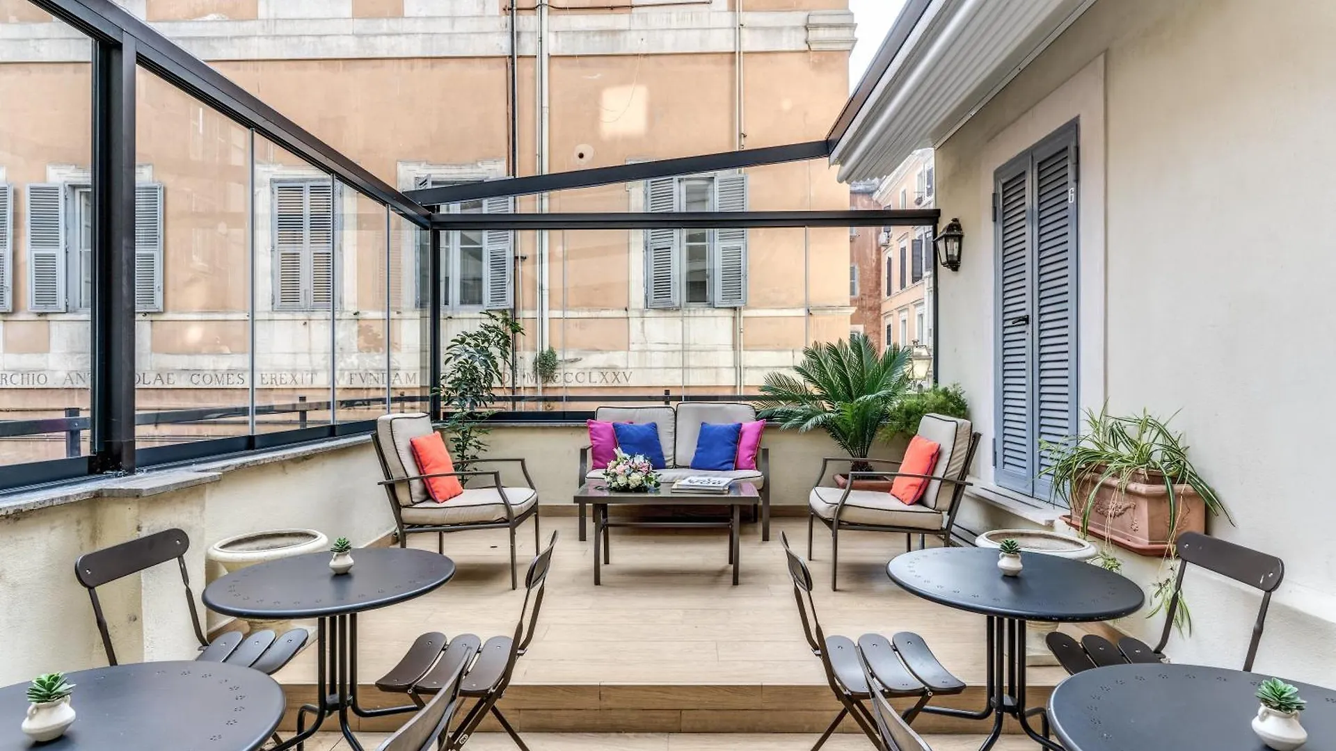 Little Queen Suite Rome Italy