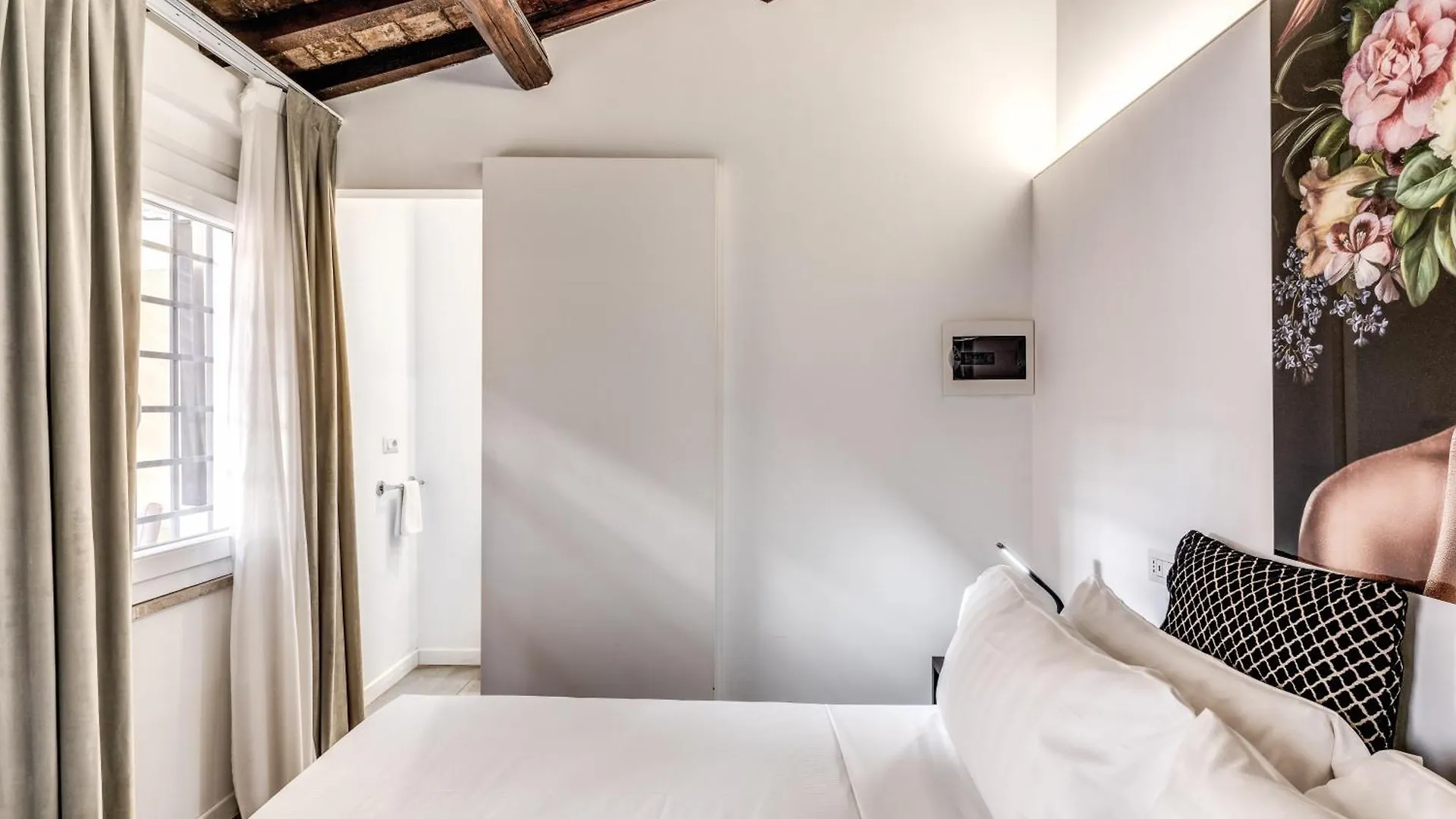*** Bed & Breakfast Little Queen Suite Rome Italy