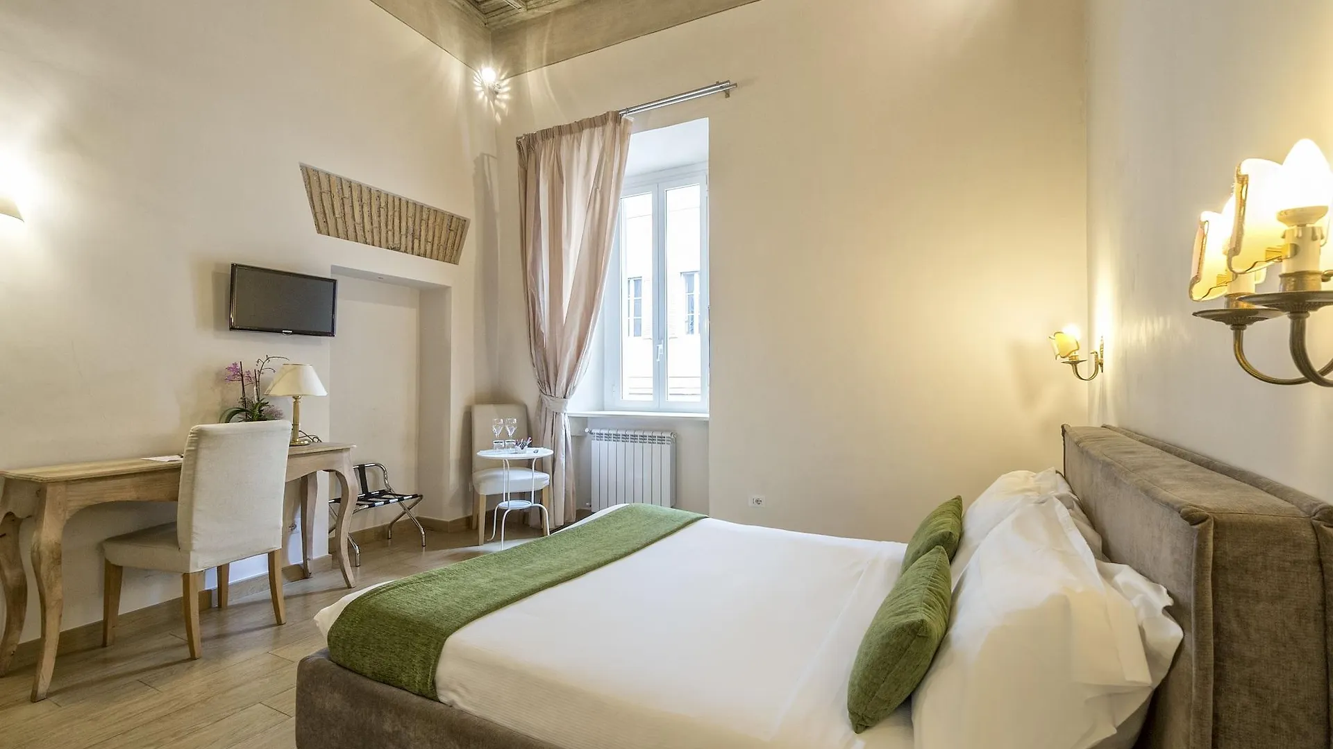 Little Queen Suite Roma