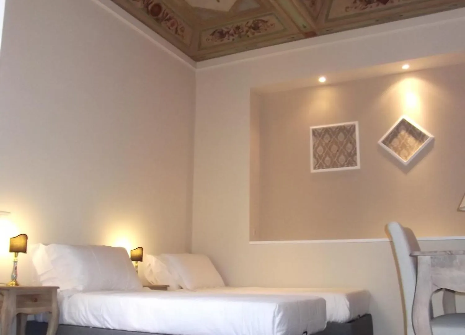 *** Alojamento de Acomodação e Pequeno-almoço Little Queen Suite Roma Itália